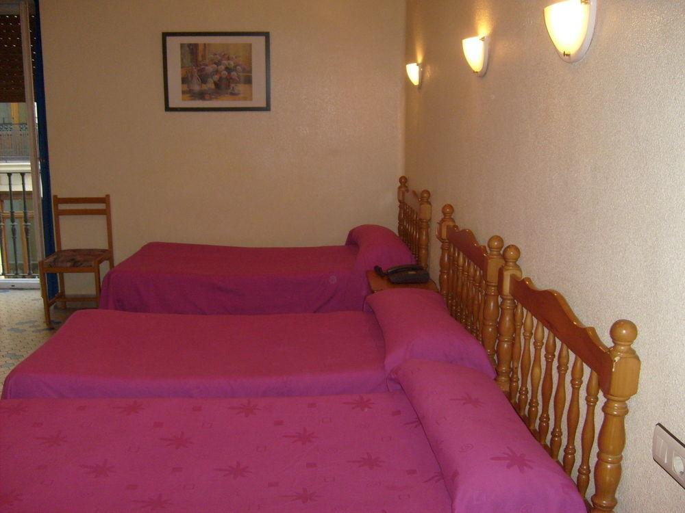 Hotel Europa Valencia Buitenkant foto